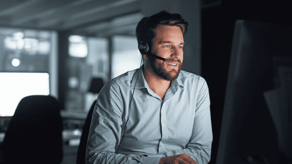 Vantechs IT professional performing 24/7 IT monitoring to ensure system security and uptime